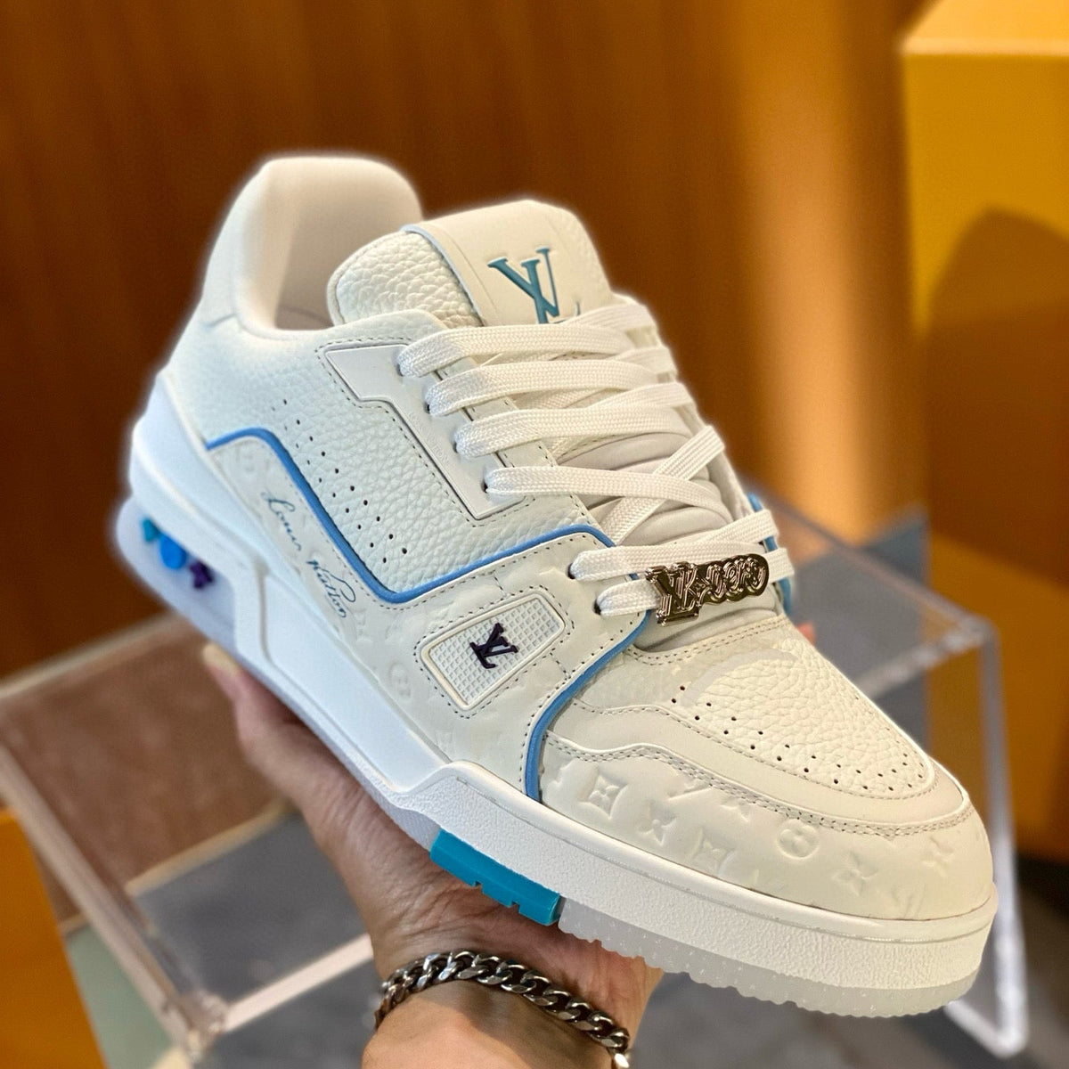 LOU TRAINERS