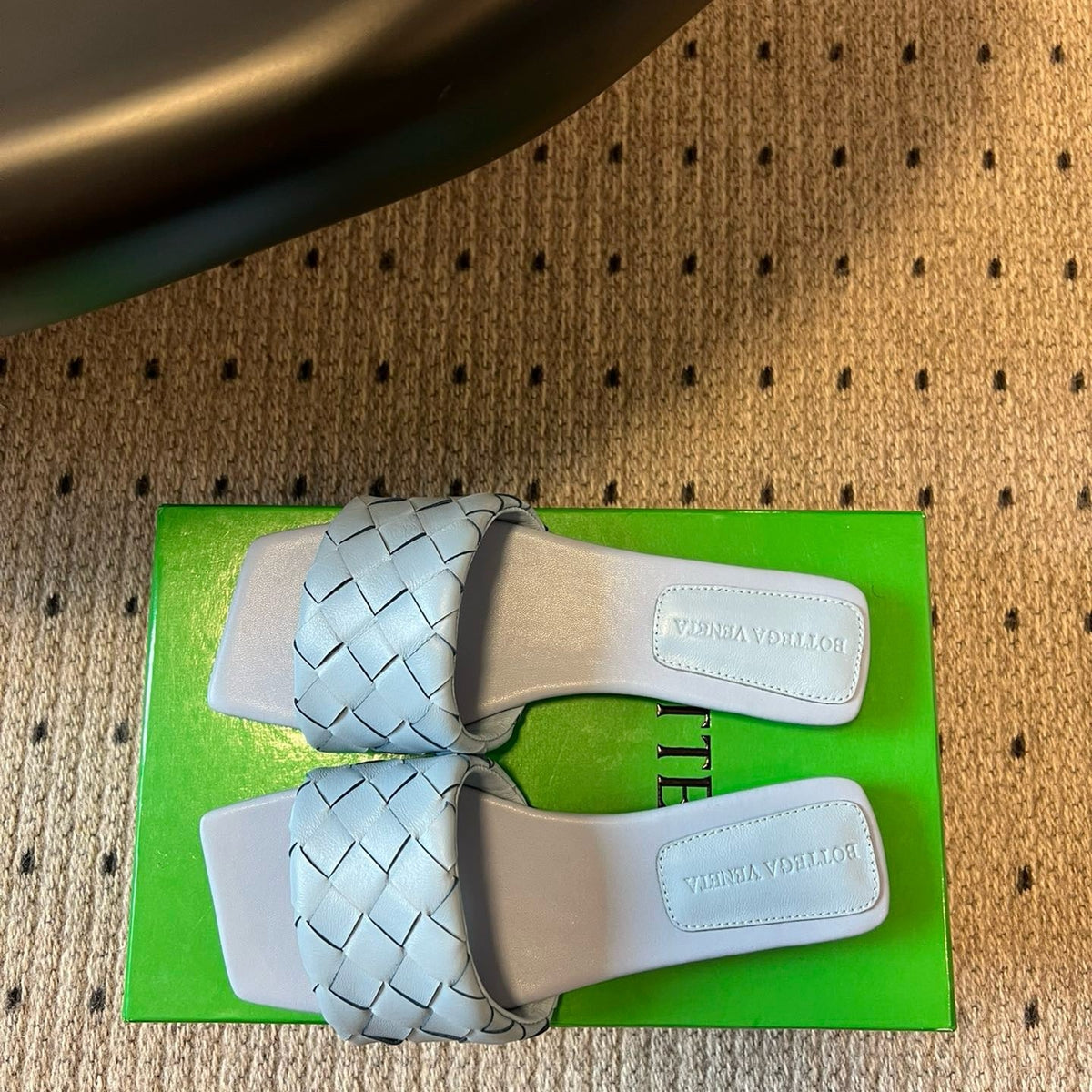 BOTT V SANDALS
