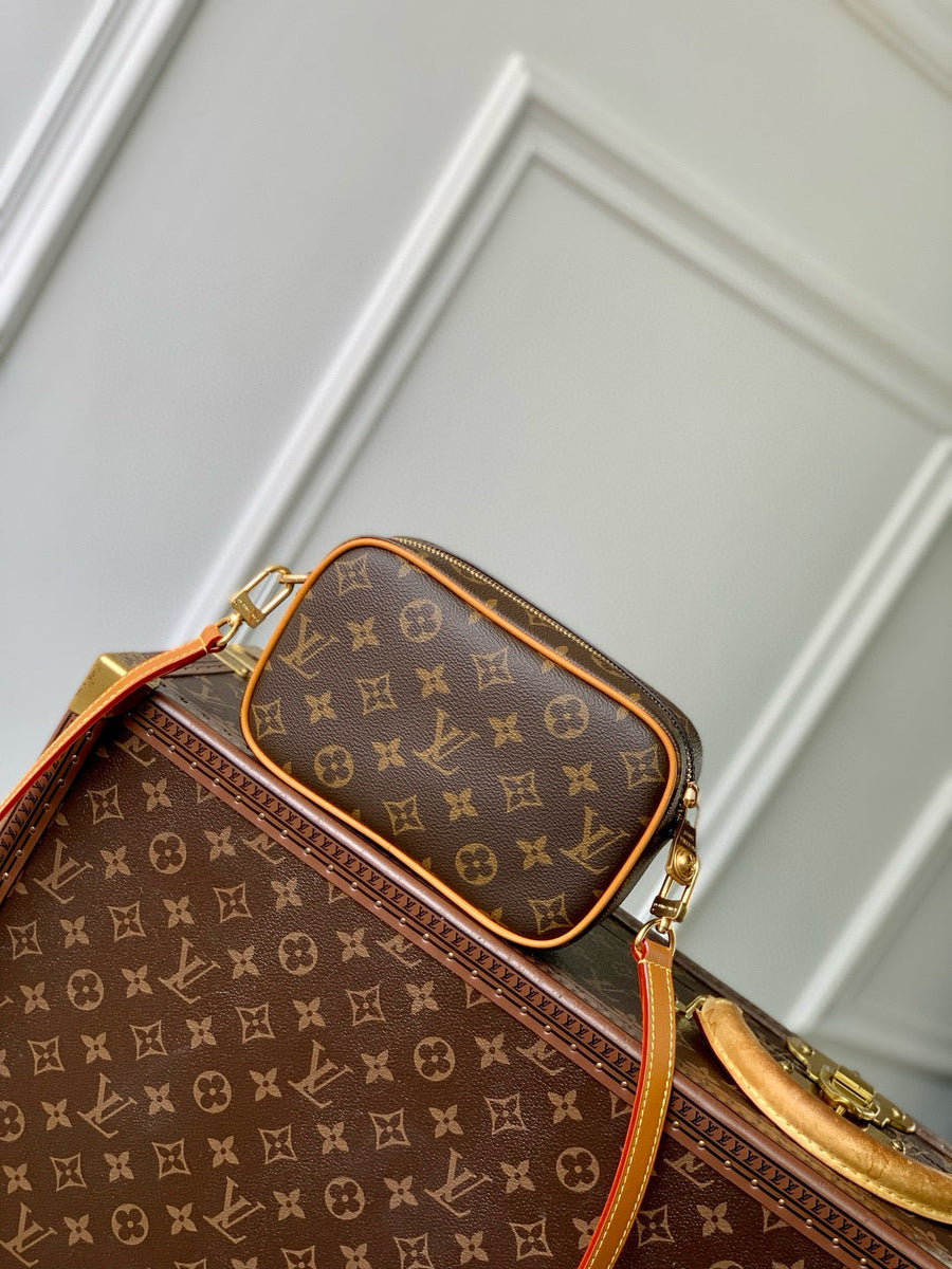 LOU TROCADERO WEARABLE WALLET