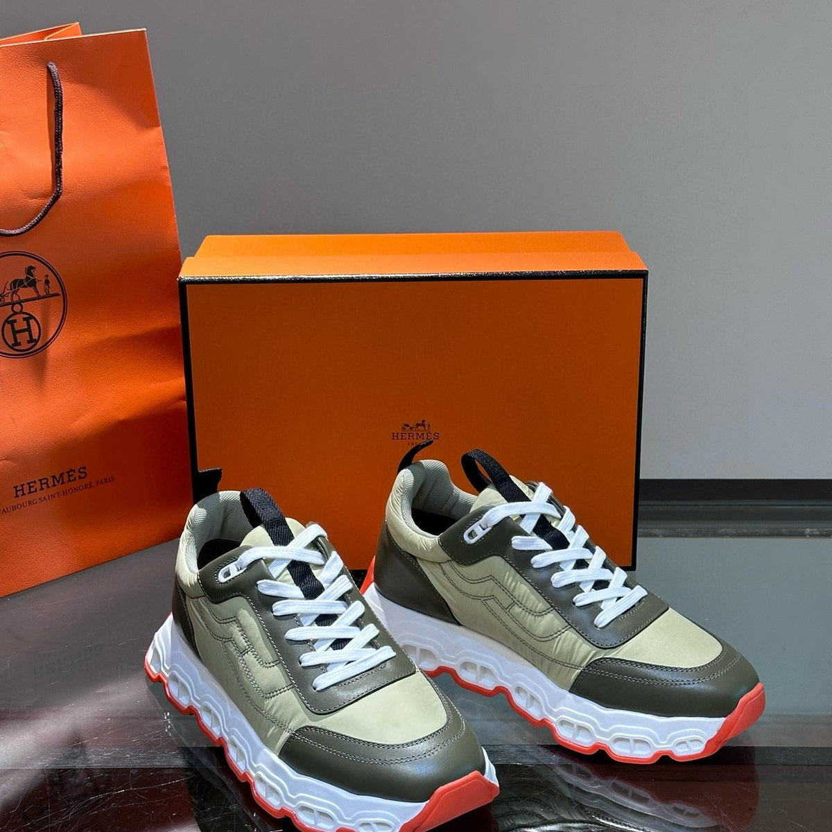 HERM IMPULSE SNEAKER