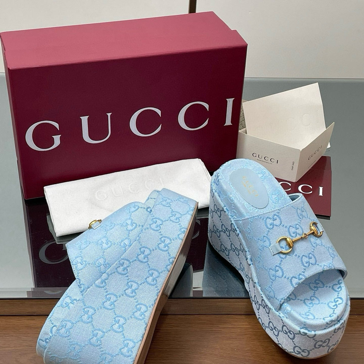 GG WEDGE SANDALS