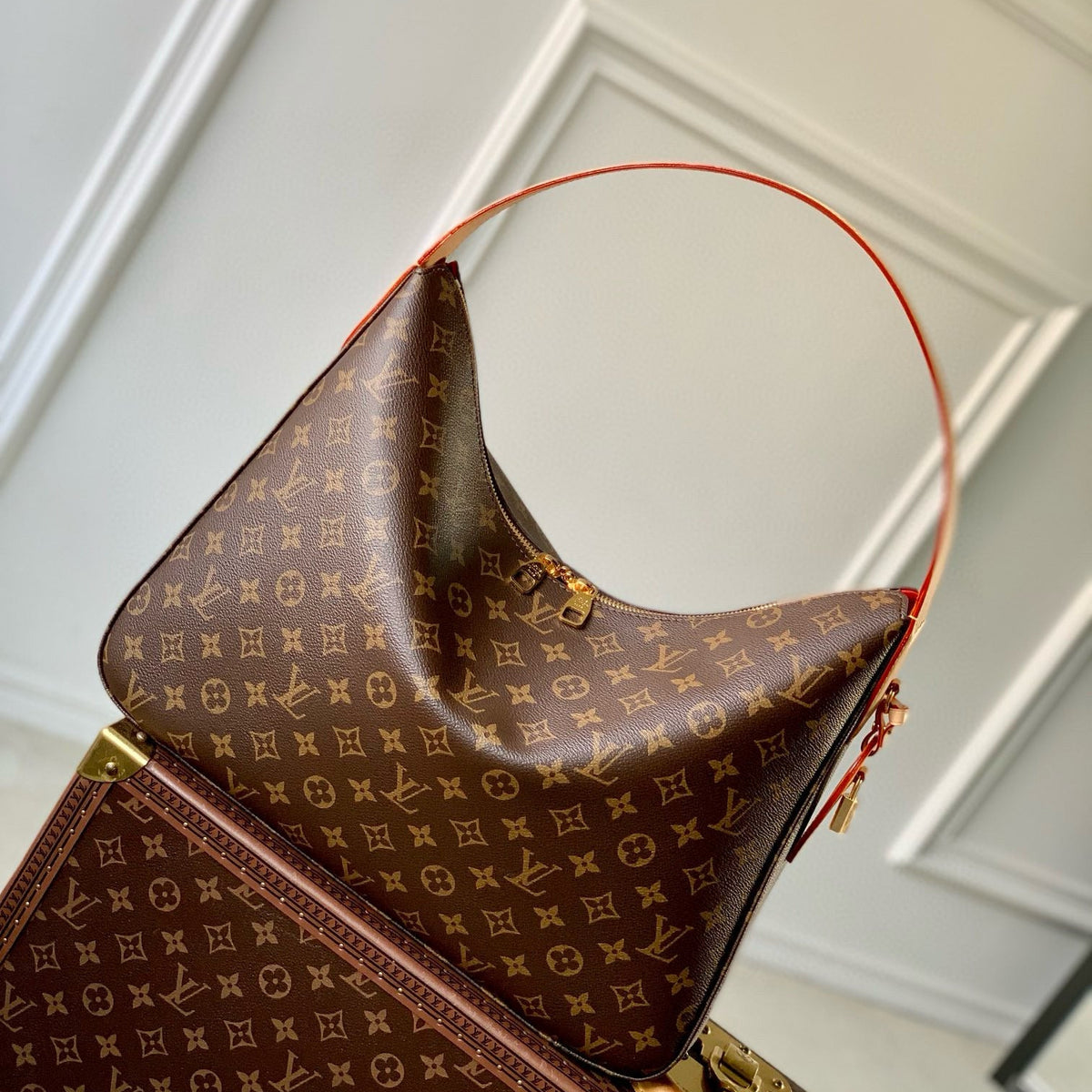 LOU SLOUCHY MM BAG