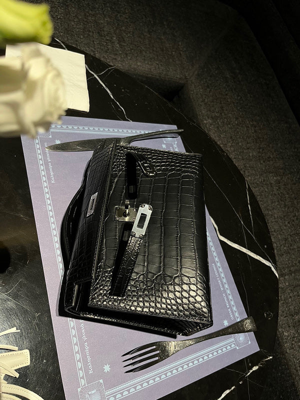 PHA - HMS Bags - 637