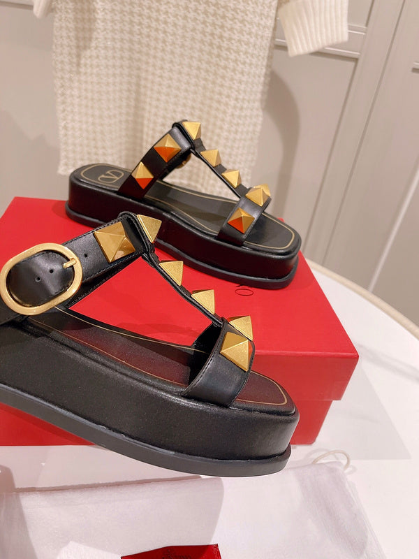 Valentino GARAVANI Luxury Shoes