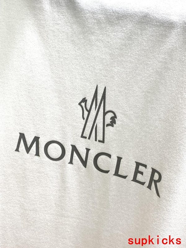 Moncler Luxury Cloth