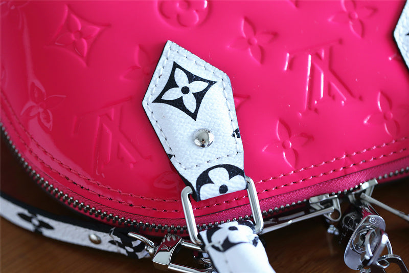 I W Fashion Lu-Vi bags - 8276