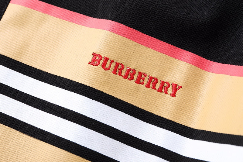 Burberry T-Shirts - 359