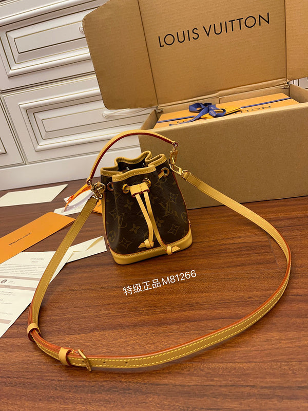 I W Fashion Lu-Vi Bags - 16637