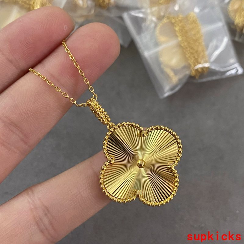 Van Cleef & Arples Jewelry