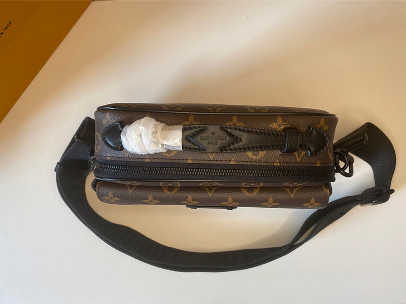 I W Fashion Lu-Vi bags - 17526