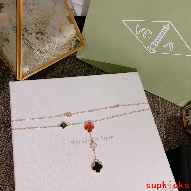 Van Cleef & Arples Jewelry