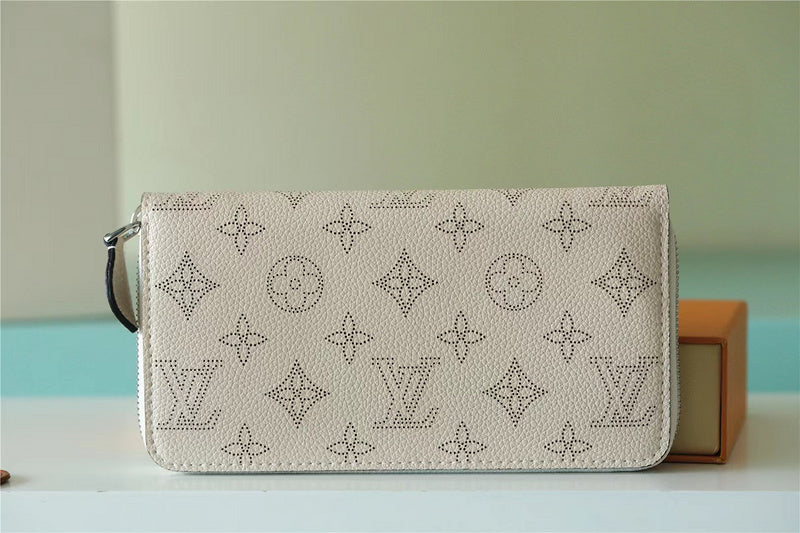 I W Fashion Lu-Vi bags - 8757