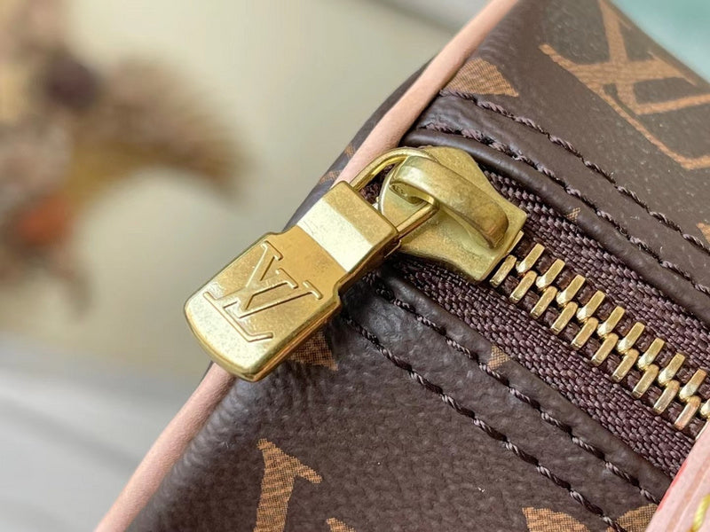 I W Fashion Lu-Vi bags - 17137