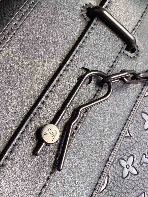 I W Fashion Lu-Vi bags - 17018