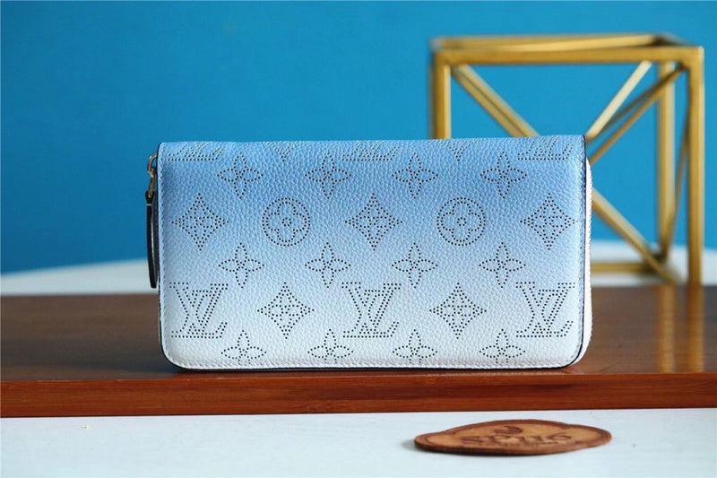 I W Fashion Lu-Vi bags - 8934