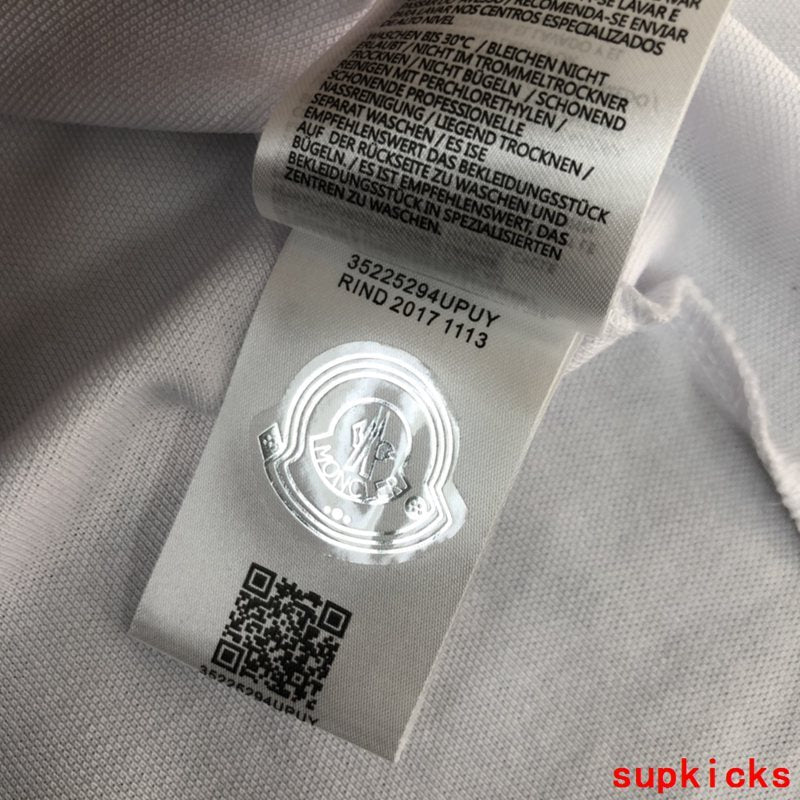Moncler Luxury Cloth