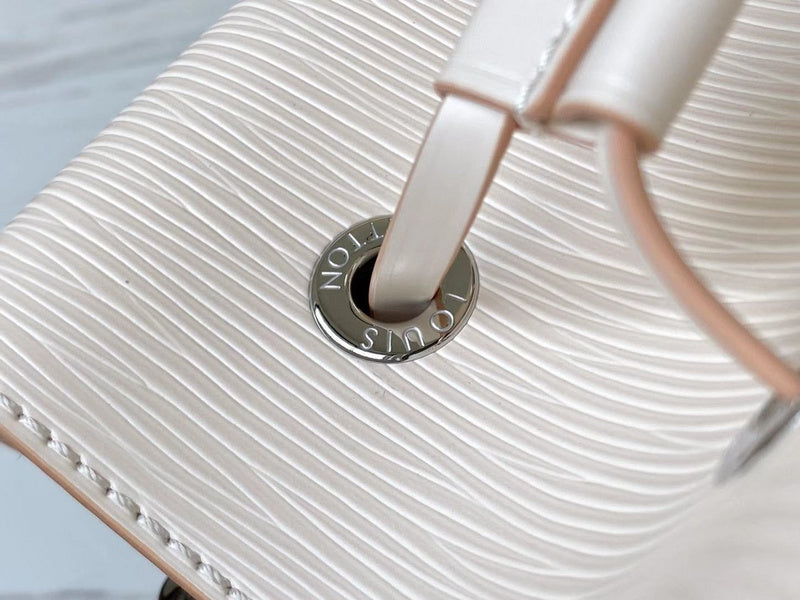 I W Fashion Lu-Vi bags - 17533