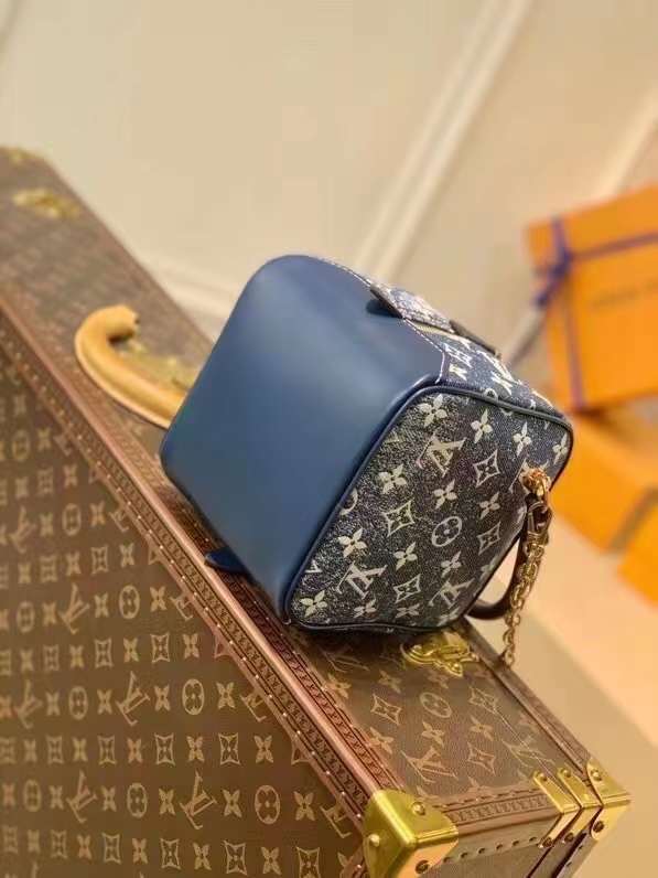 LOV2 Bags - Luxurious Bags  690