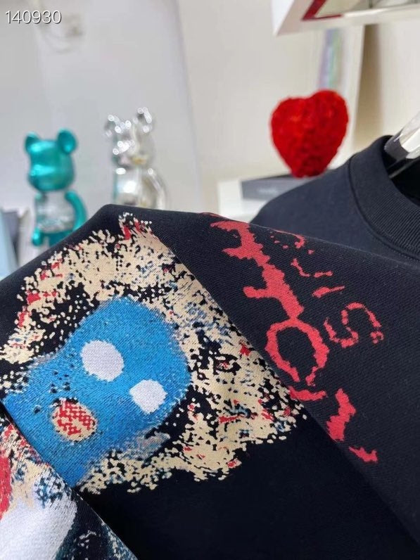 Louis Vuittion Luxury Clothes