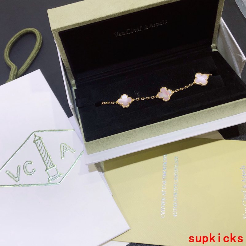 Van Cleef & Arples Jewelry