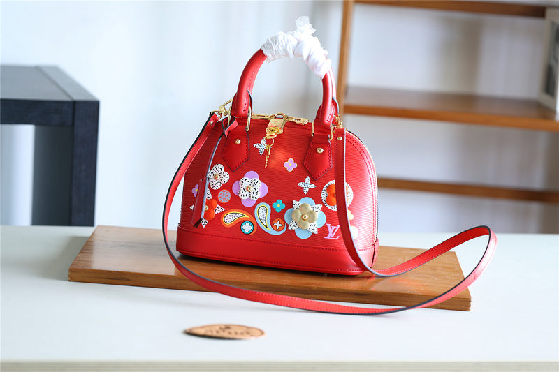 I W Fashion Lu-Vi bags - 8258