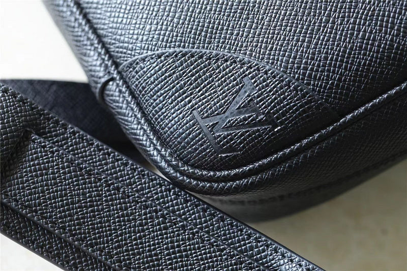 I W Fashion Lu-Vi bags - 9784