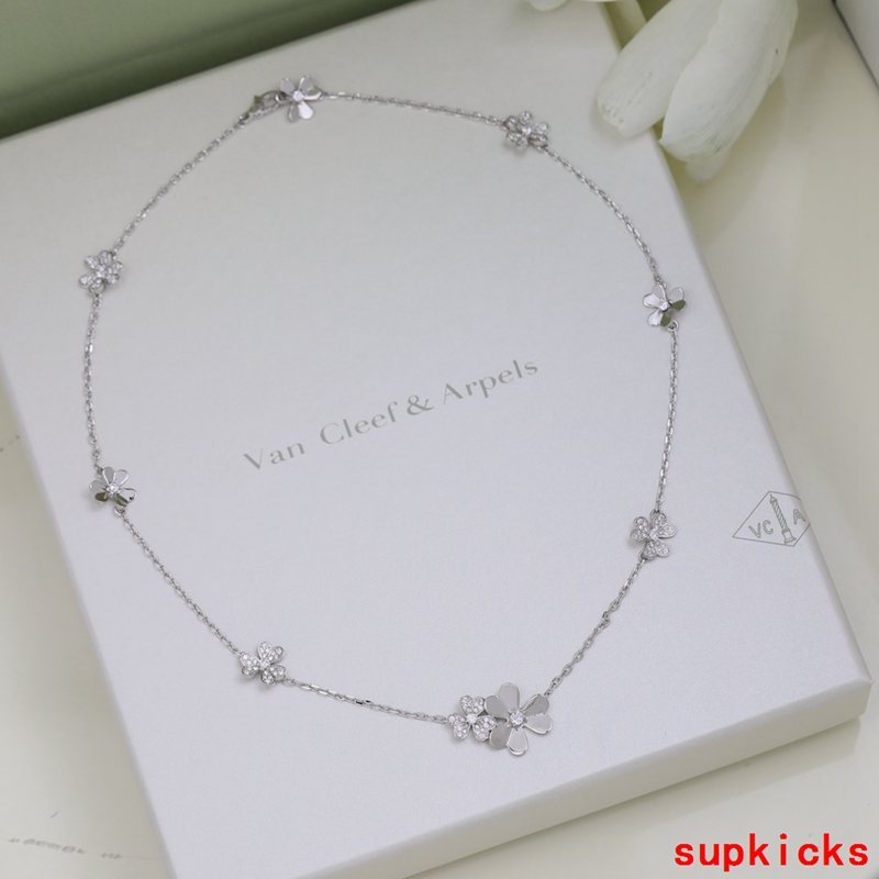 Van Cleef & Arples Jewelry