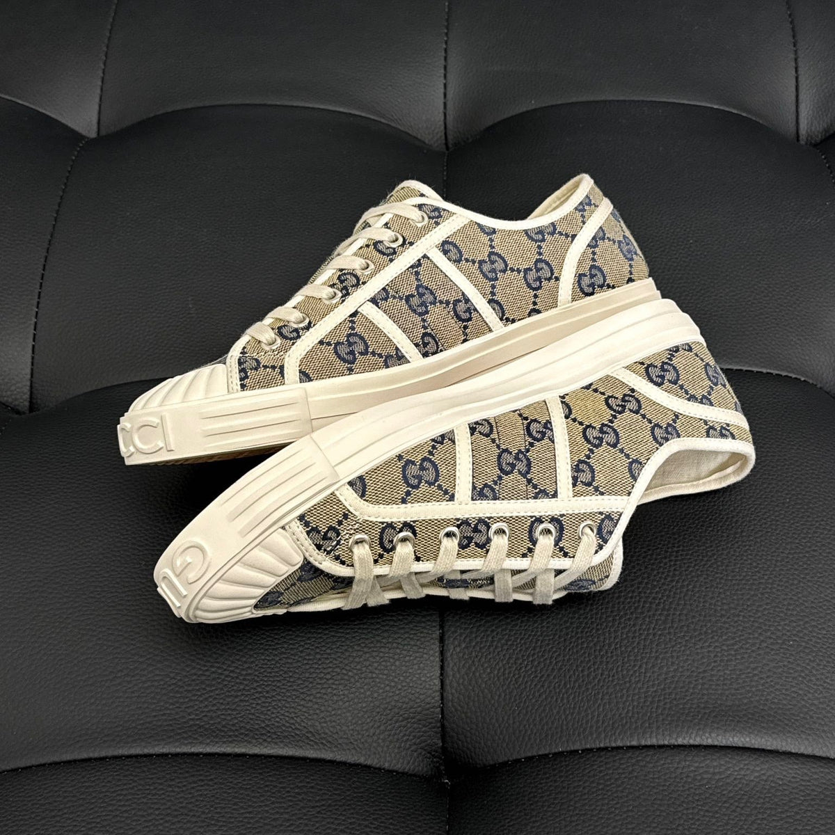 GG SNEAKERS