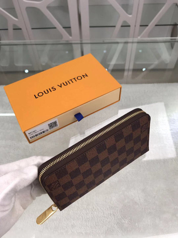 I W Fashion Lu-Vi bags - 10898
