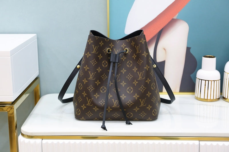 LOV2 Bags - Luxurious Bags  2689