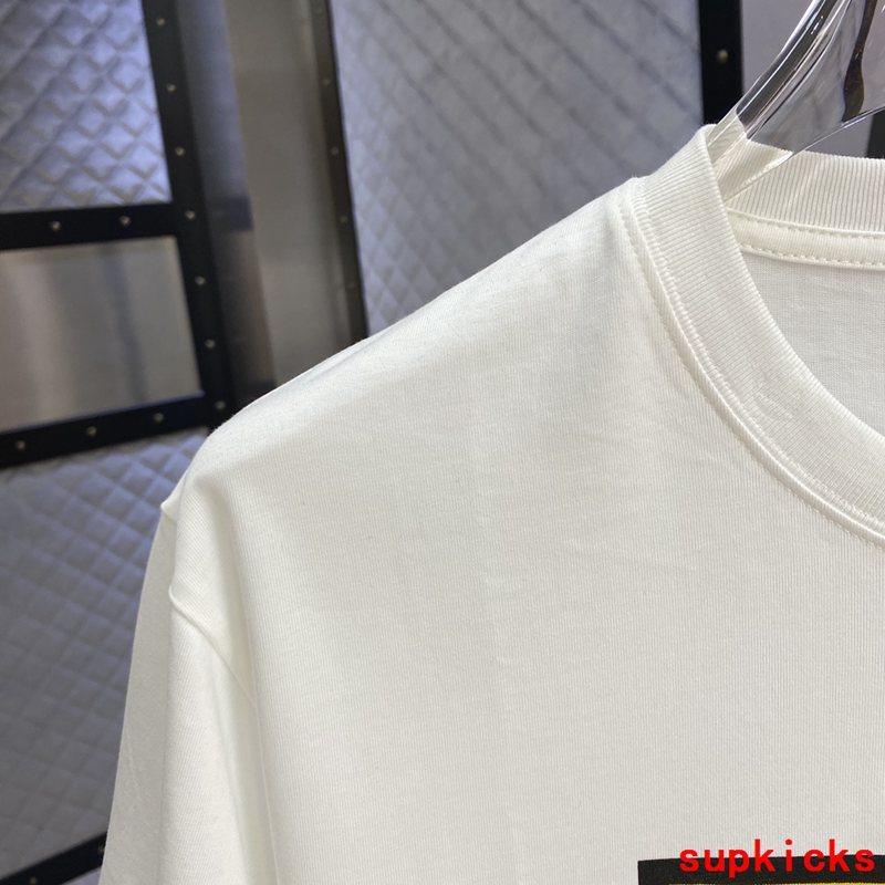 Moncler Luxury Cloth