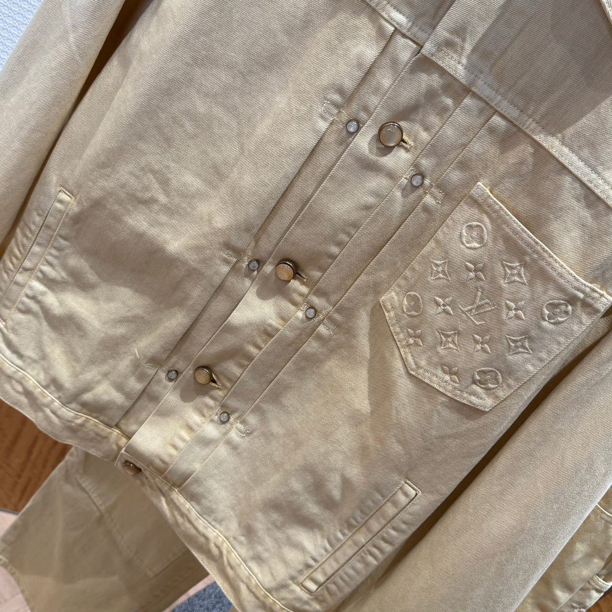 LOU DENIM JACKET