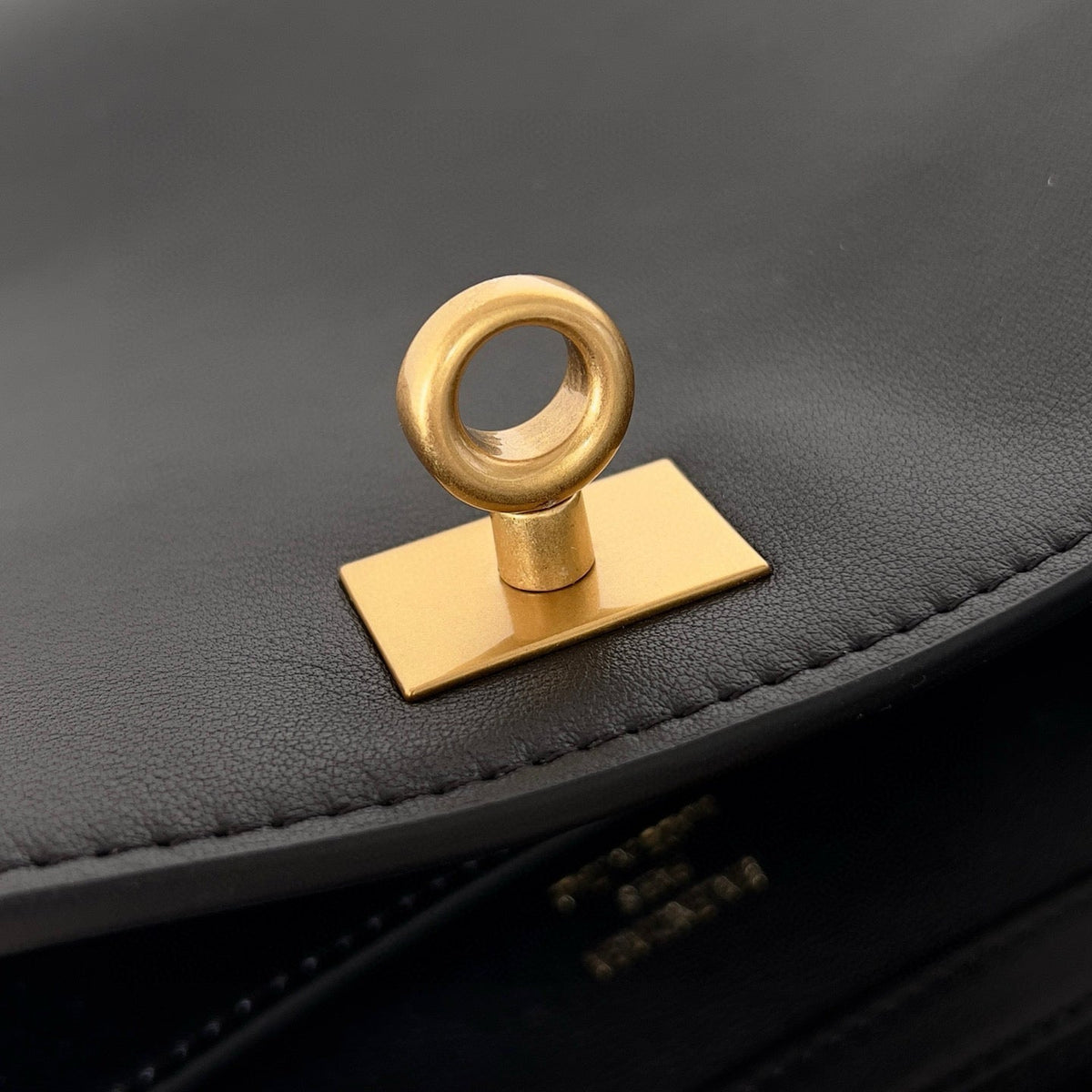 BAL MEDIUM RODEO BAG