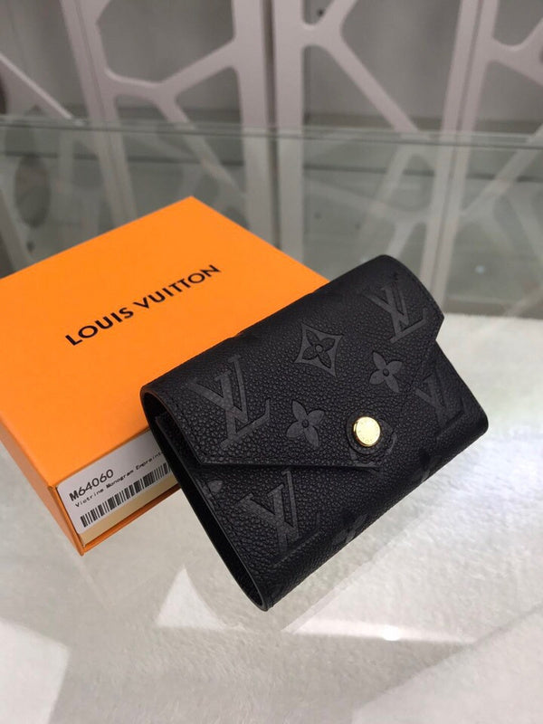 I W Fashion Lu-Vi bags - 8990