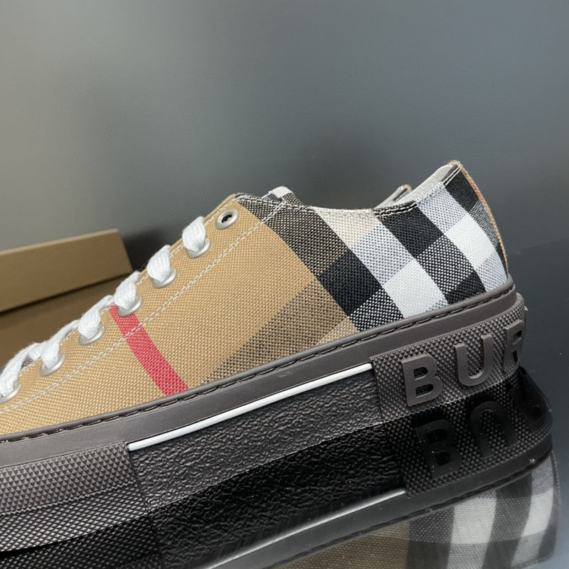 Burberry Luxury Shoes