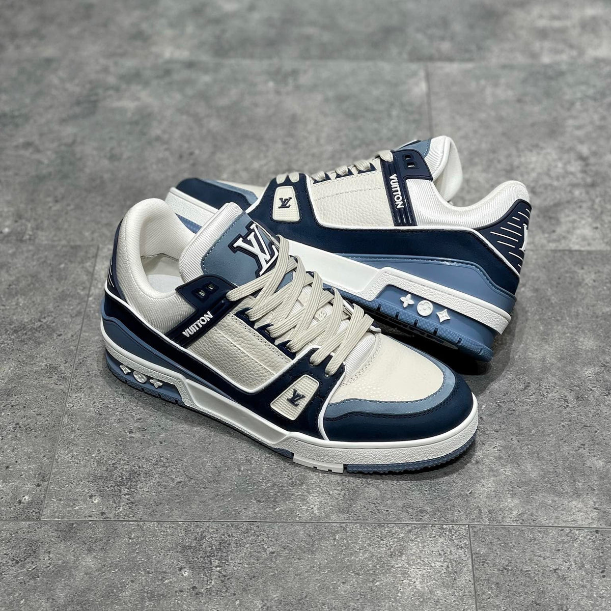 LOU TRAINERS