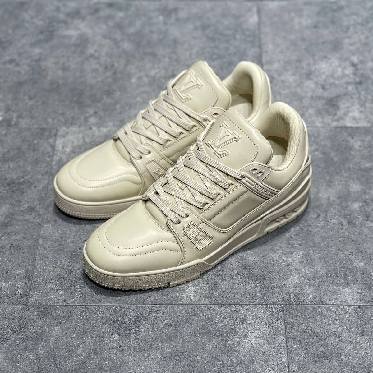 LOU TRAINERS