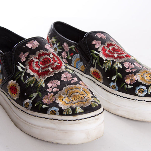 Alice + Olivia Black Embroidery Slip On Sneakers SZ 10