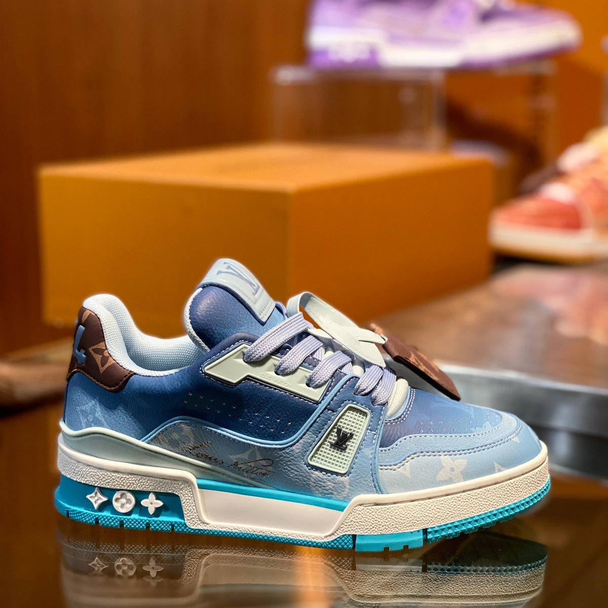 LOU SNEAKERS