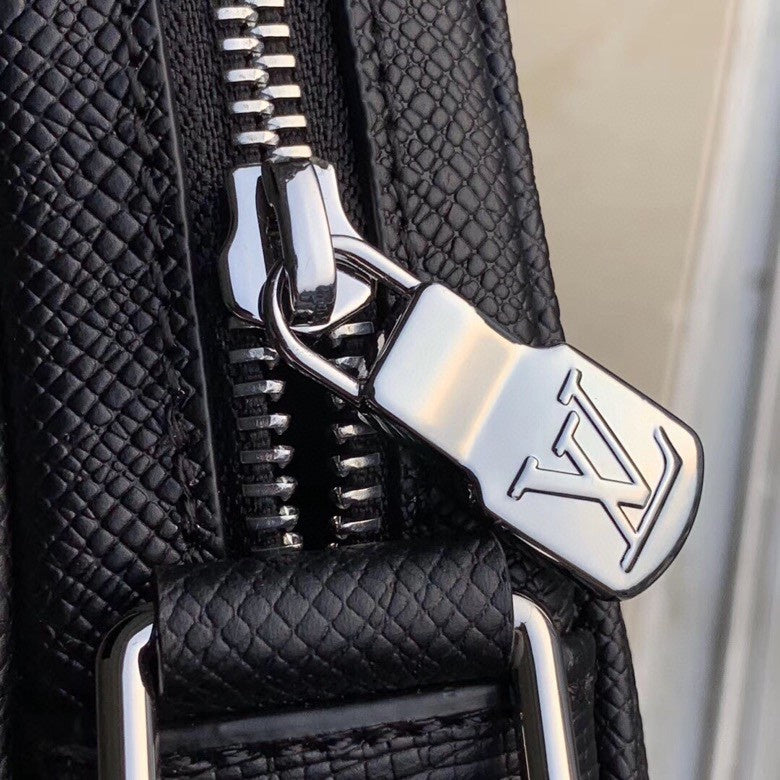 LOV2 Bags - Luxurious Bags  2711
