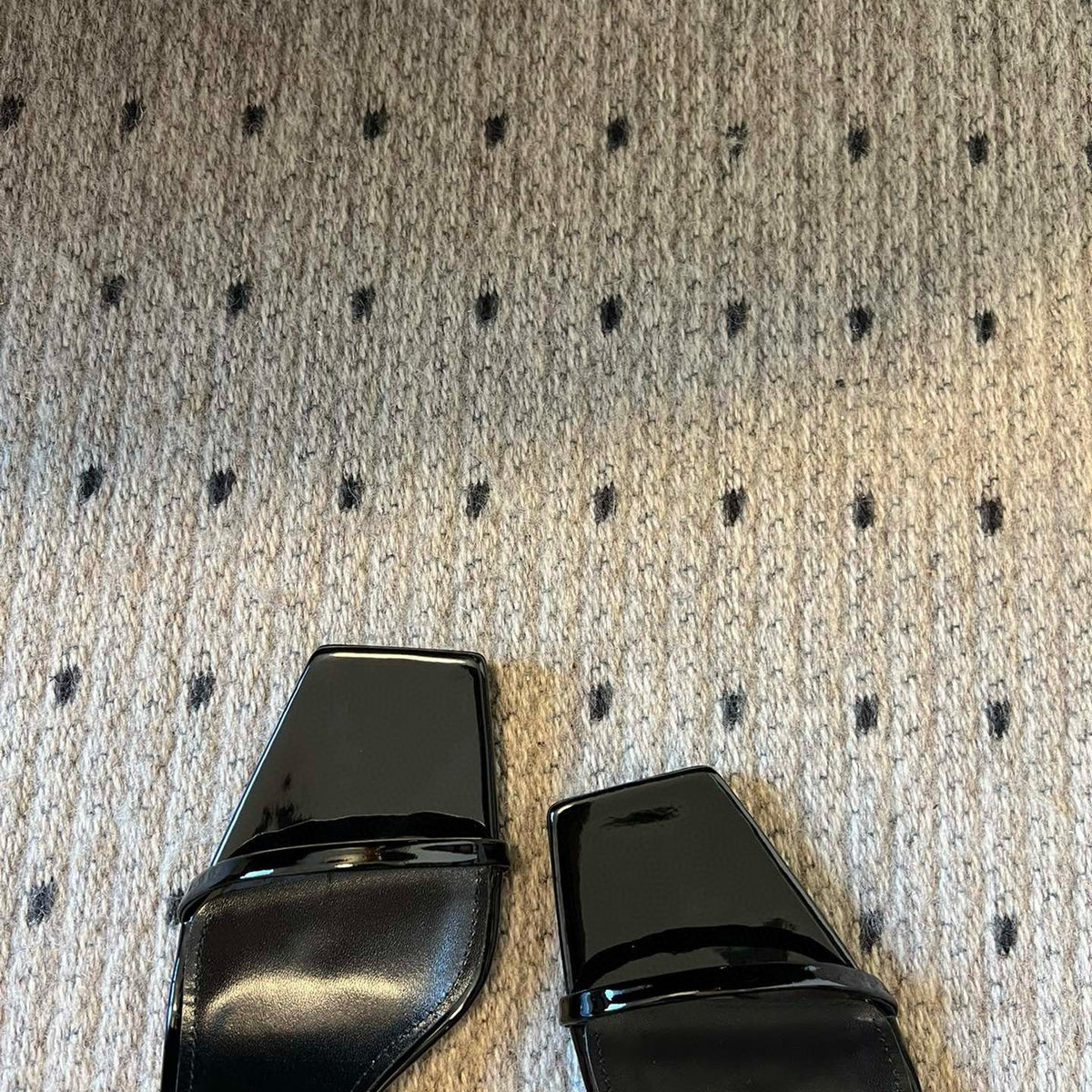 SL HEELS