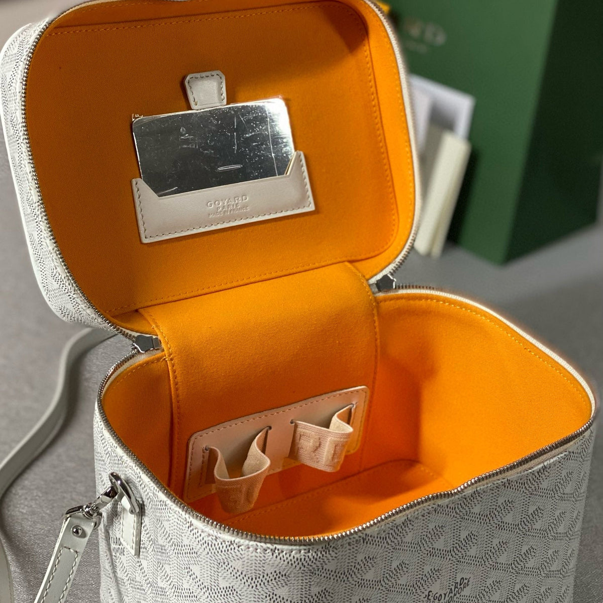 GOYA MUSE VANITY CASE