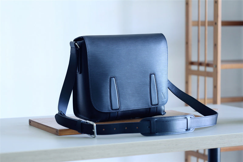 I W Fashion Lu-Vi bags - 10475