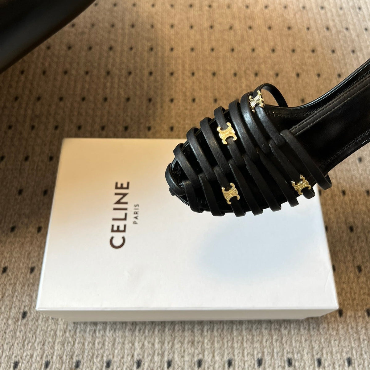 CEL HEELS