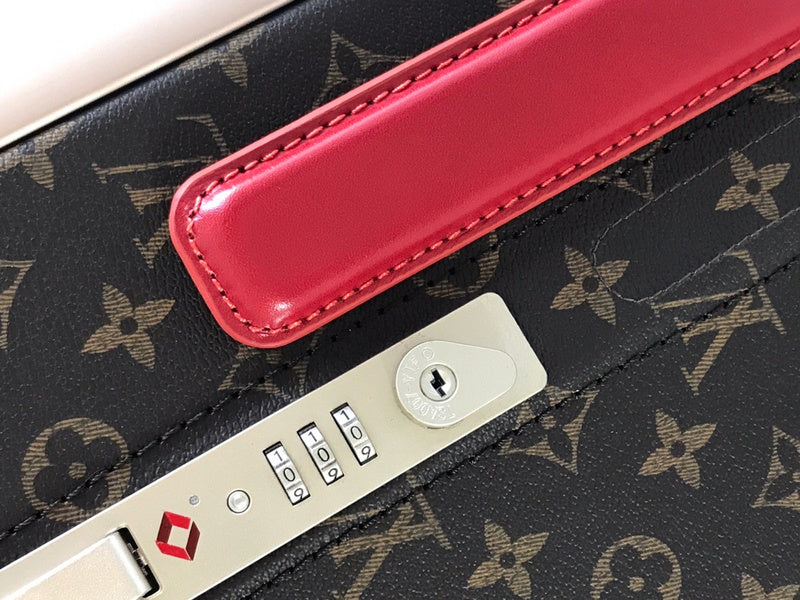 I W Fashion Lu-Vi bags - 11400