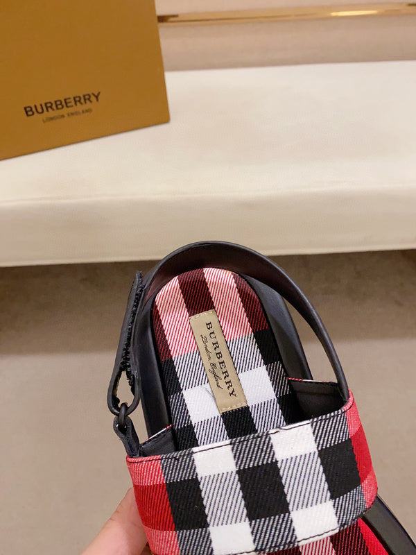 Burberry Luxury Shoes