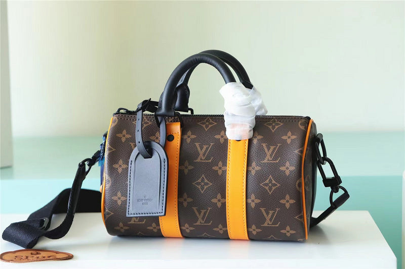 I W Fashion Lu-Vi bags - 11234