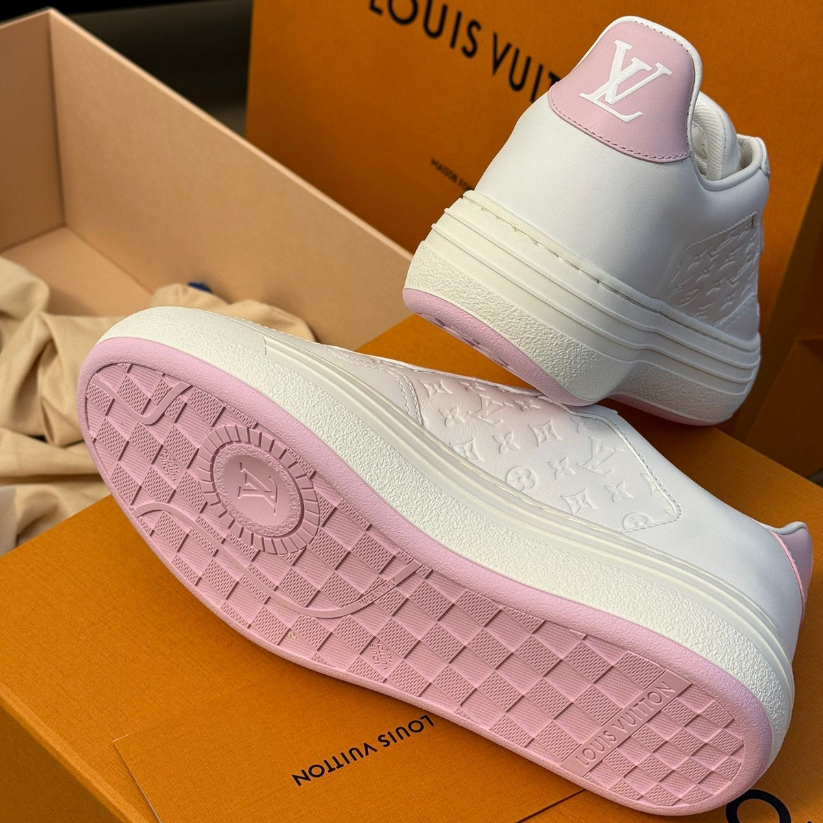 LOU TRAINERS