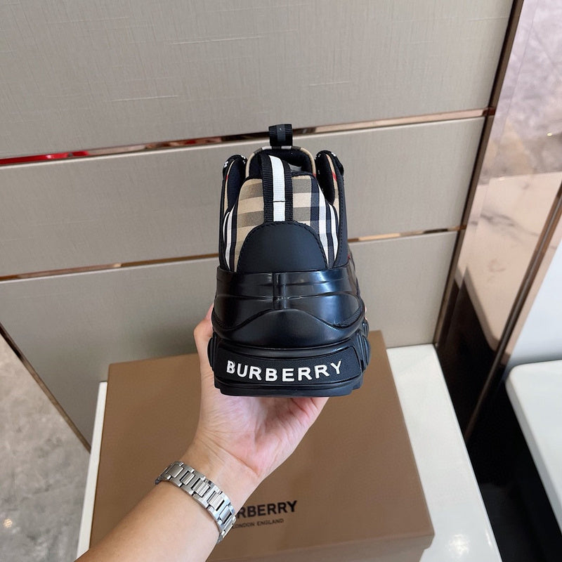 Burberry Luxury Shoes