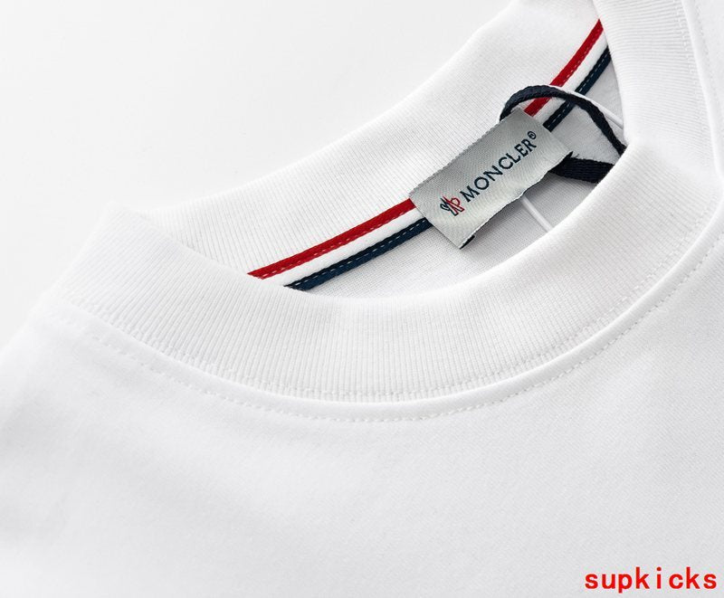 Moncler Luxury Cloth